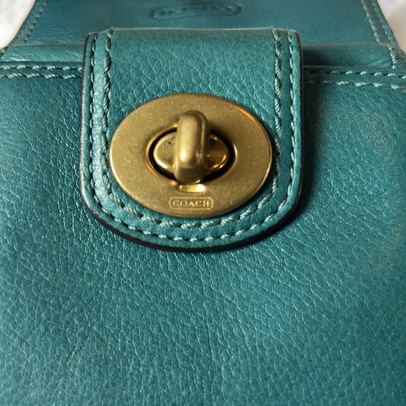 HTF Coach Ergo Teal Turquoise Turnlock Wallet - Picture 2 of 11